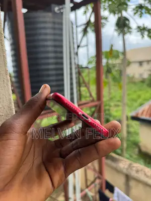 Apple iPhone XR 128 GB Red
