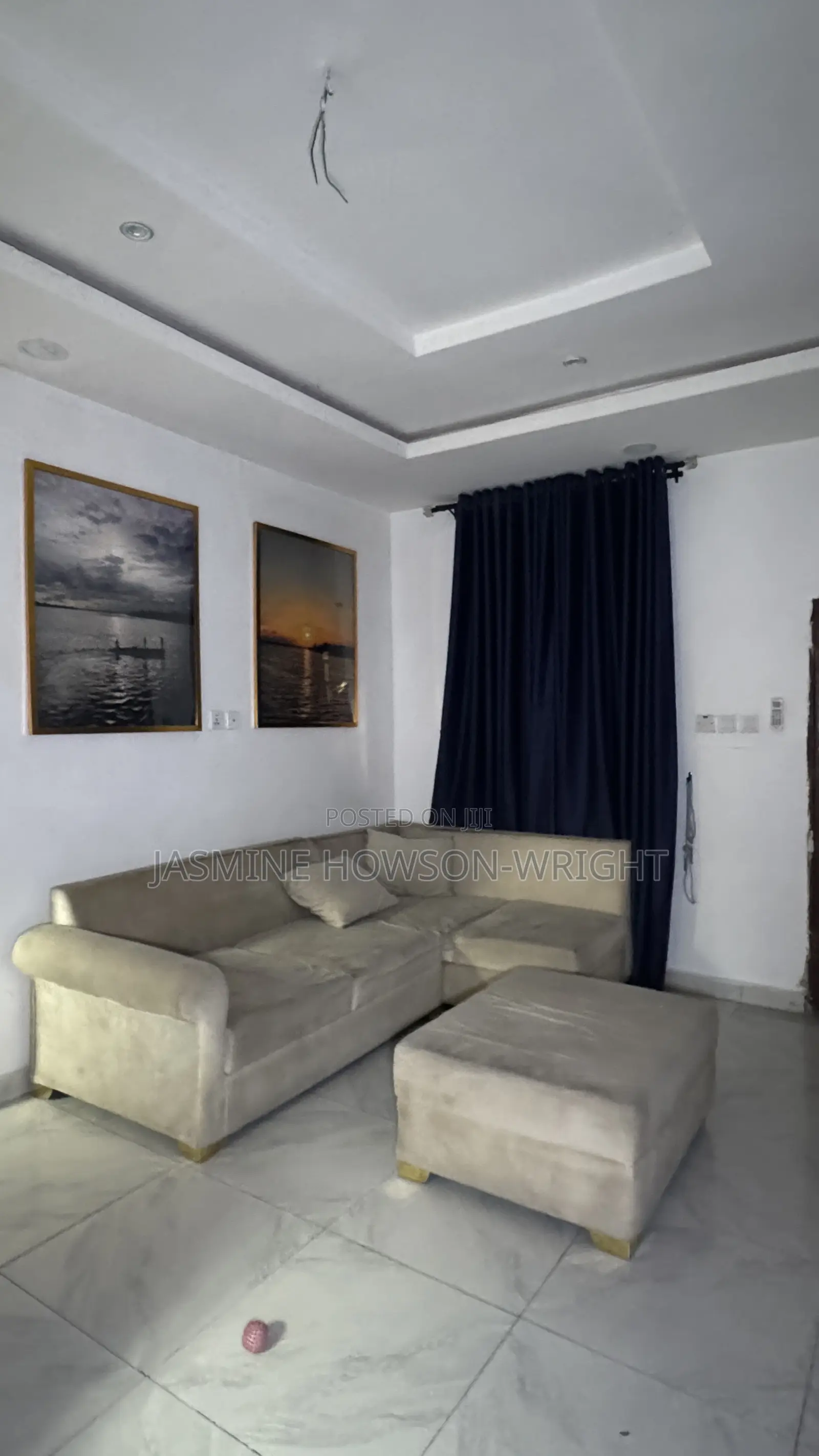 5seater L-Shaped Sectional Sofa + 6 Pillows