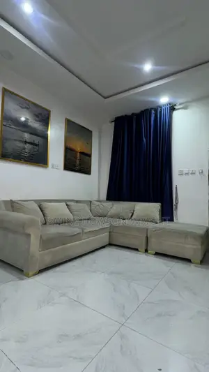5seater L-Shaped Sectional Sofa + 6 Pillows