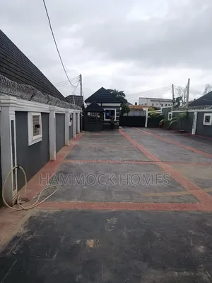 3bdrm Block of Flats in Alexander, Oluyole Estate for rent
