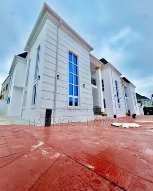 3bdrm Duplex in Kolapo Ishola Gra, Akobo for rent