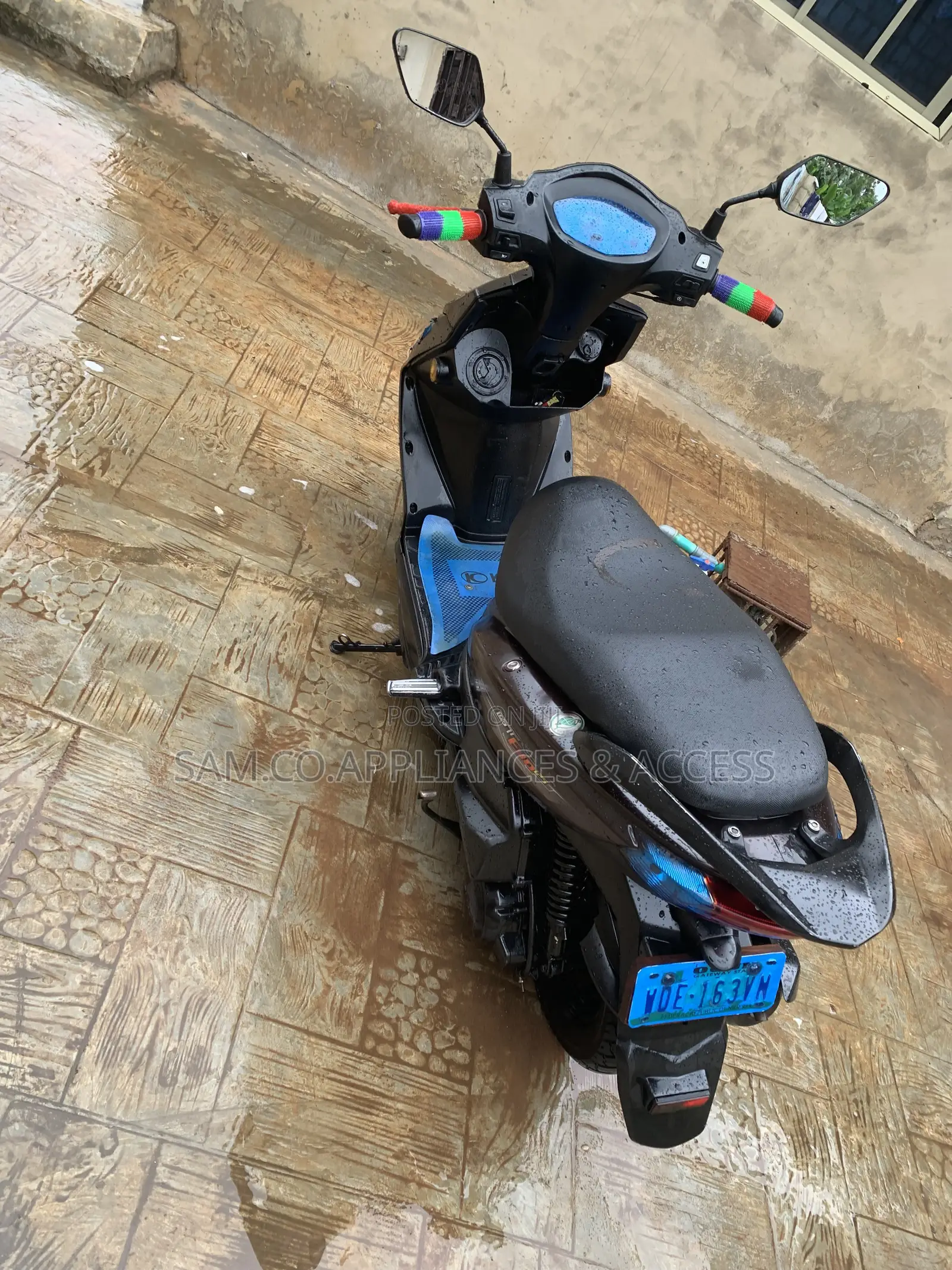 SYM Fnx 125 2021 Brown