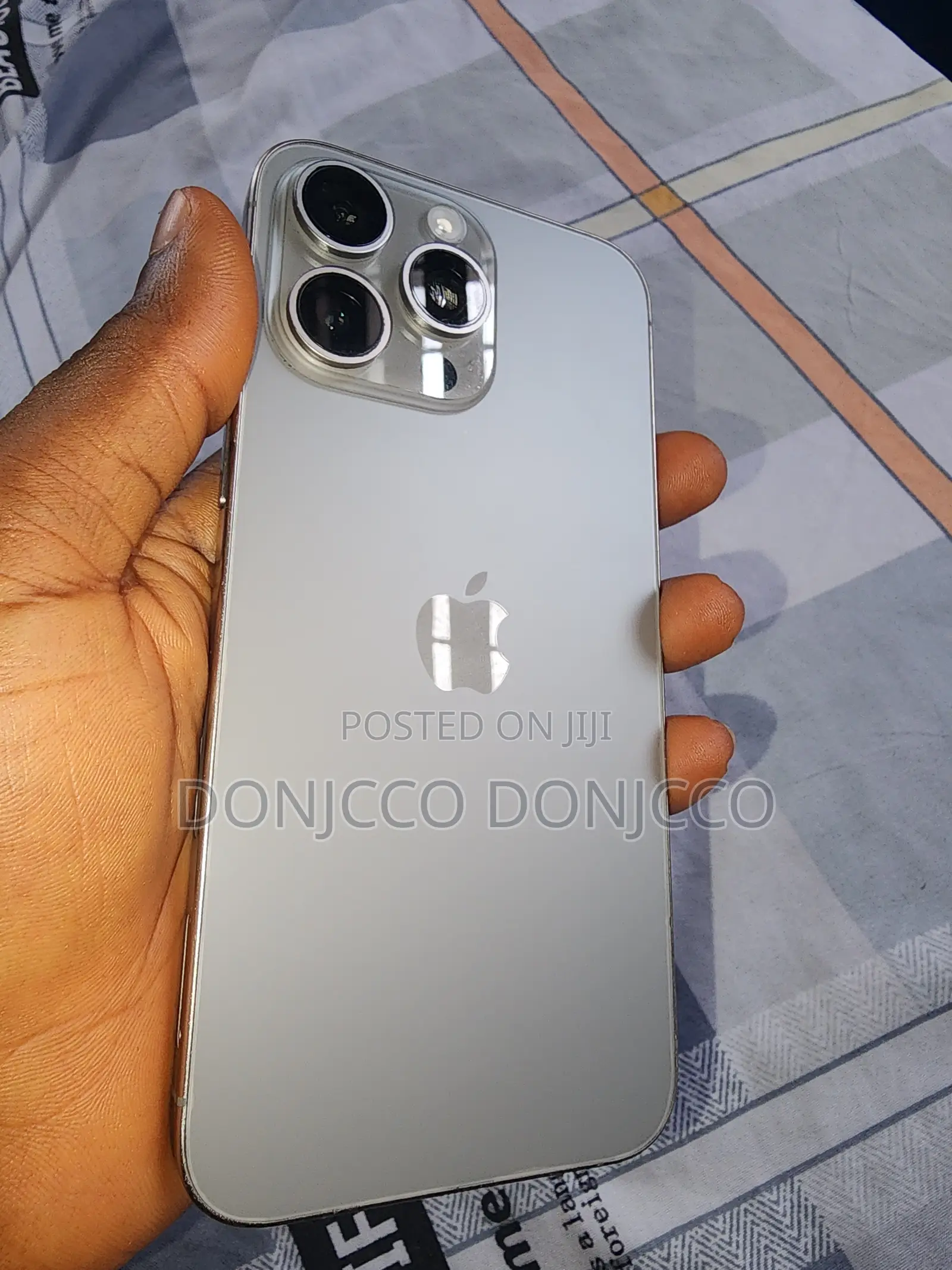 Apple iPhone 15 Pro Max 256 GB Silver
