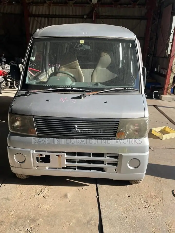 Suzuki Every 2019 White
