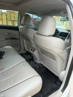 Toyota Venza V6 AWD 2010 White