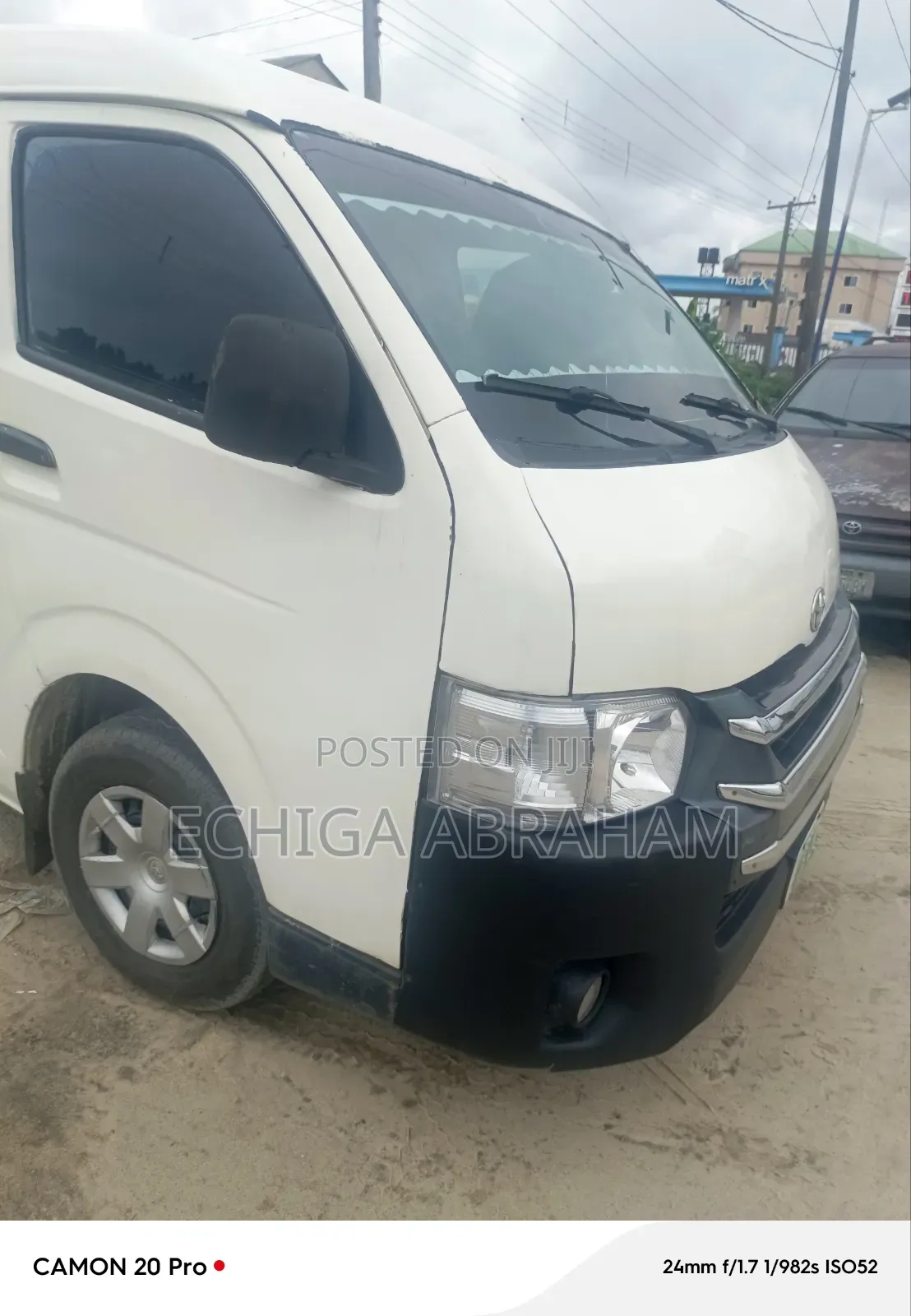 Toyota HiAce 2002 White