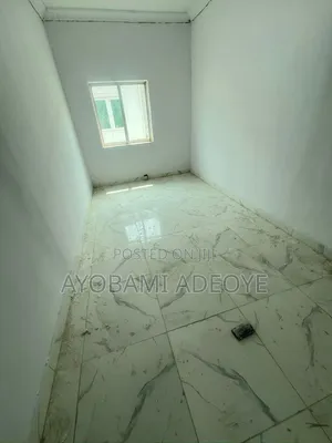 Shop Space to Let at Lekki Phase 1