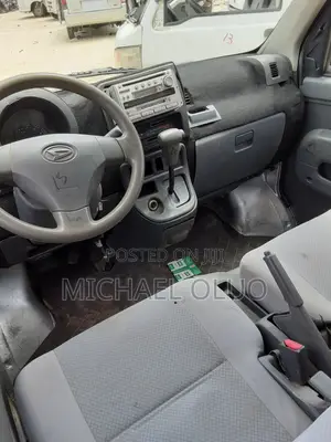 Daihatsu Hijet 2012 Silver