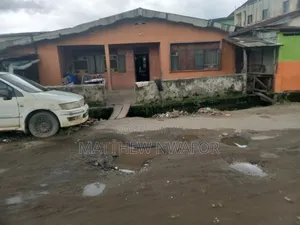 4bdrm House in Dopemu, Agege for sale