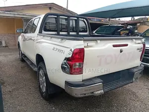 Toyota Hilux Revo Double Cab Petrol 2.7 AWD 2016 White