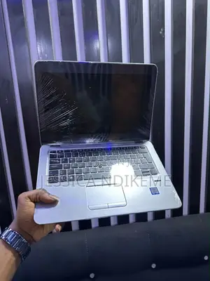 Laptop HP EliteBook 820 G3 8GB Intel Core i7 SSD 256GB