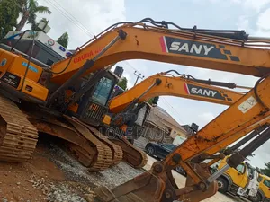 Soer Grade Foreign Used Santa Excavators on Super Distress Now