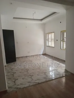Mini Flat in Ikota for rent