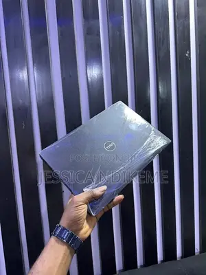 Laptop Dell Latitude 5300 8GB Intel Core i5 SSD 256GB