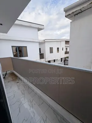 Mini Flat in Abudu Close Court, Lagos Island / Lagos Island for rent