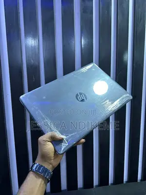 Laptop HP 255 8GB AMD HDD 500GB
