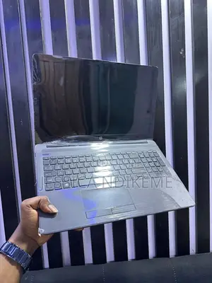 Laptop HP 255 8GB AMD HDD 500GB