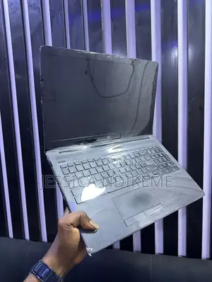 Laptop HP 255 8GB AMD HDD 500GB
