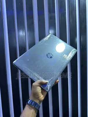 Laptop HP 255 8GB AMD HDD 500GB