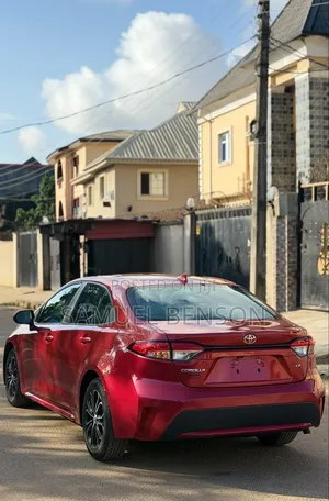 Toyota Corolla 2021 Red