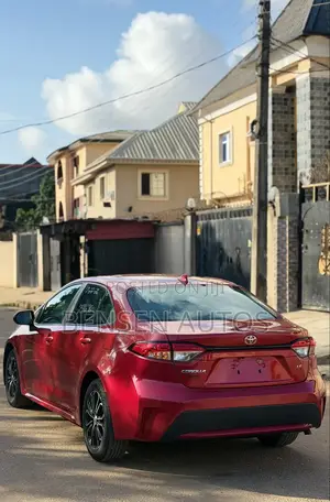 Toyota Corolla 2021 Red