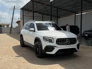 Mercedes-Benz GLB-Class 2020 White