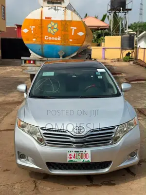 Toyota Venza V6 AWD 2011 Silver