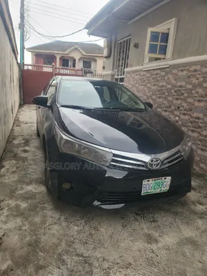 Toyota Corolla 2015 Black