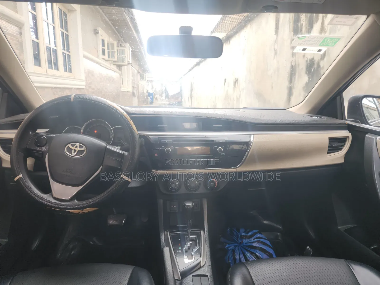 Toyota Corolla 2015 Black