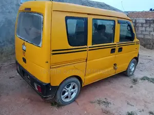Suzuki Every 2004 Yellow
