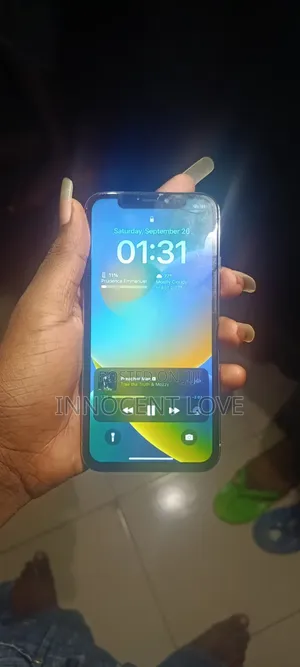 Apple iPhone X 256 GB White
