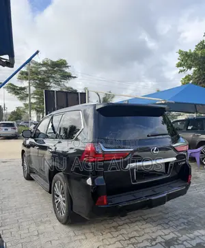 Lexus LX 570 AWD 2018 Black