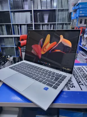 Laptop HP EliteBook 1040 G8 32GB Intel Core i7 SSD 512GB