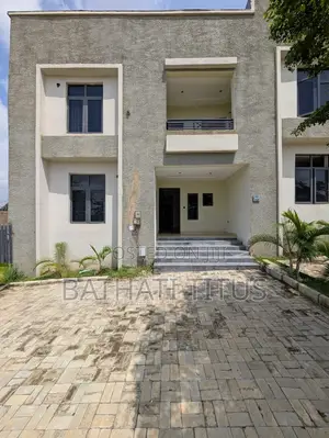 3bdrm Duplex in Karmo for sale