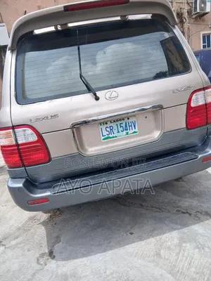 Lexus LX 470 AWD 2001