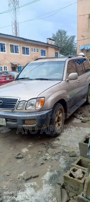 Lexus LX 470 AWD 2001