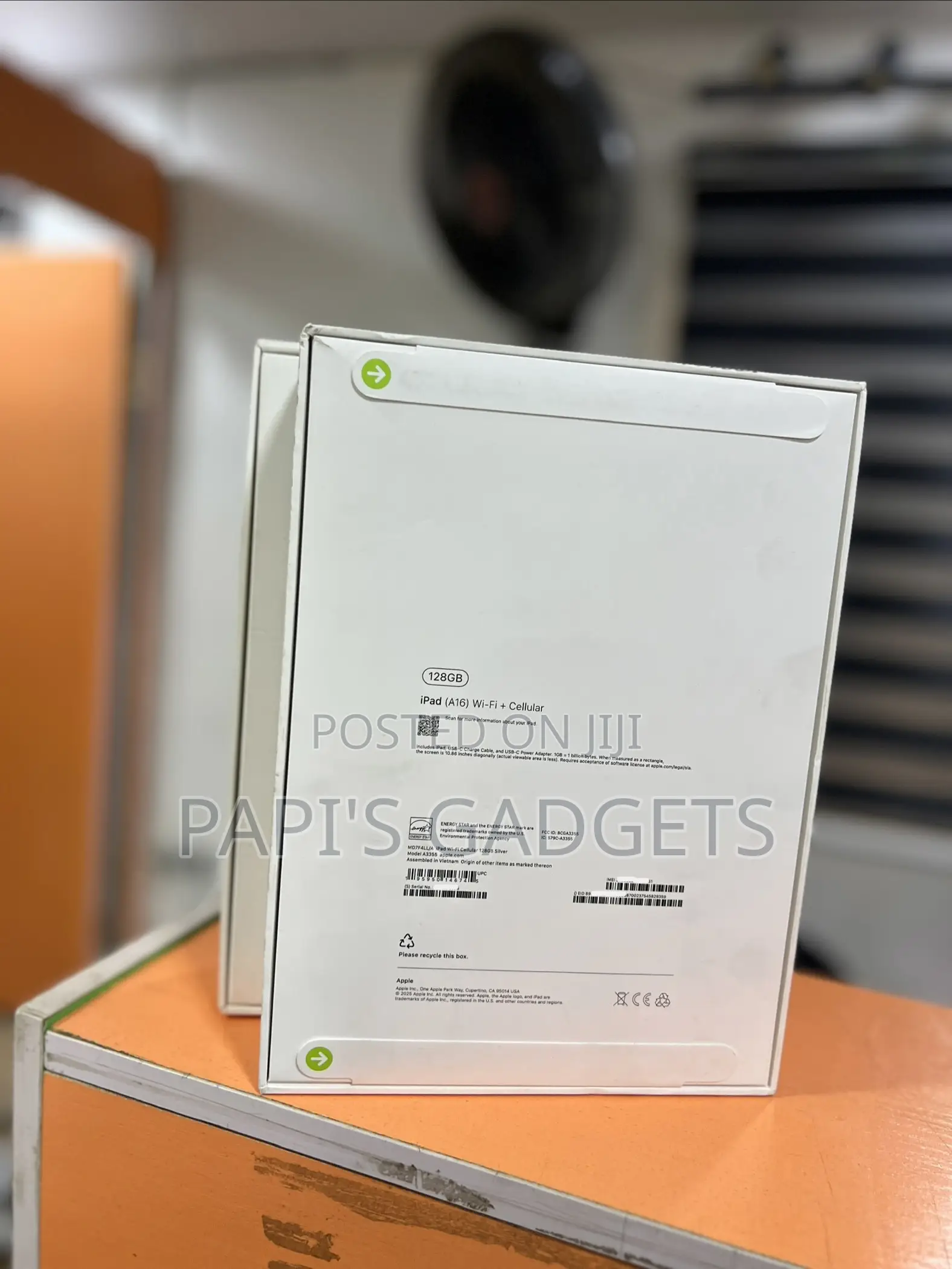 New Apple iPad (2025) 128 GB Silver