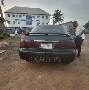 Honda Accord 2002 Gray