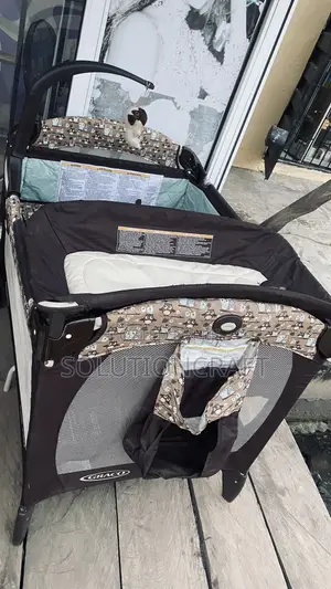 Graco Foldable Baby Cot