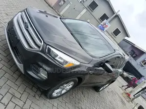 Ford Escape 2017 Gray
