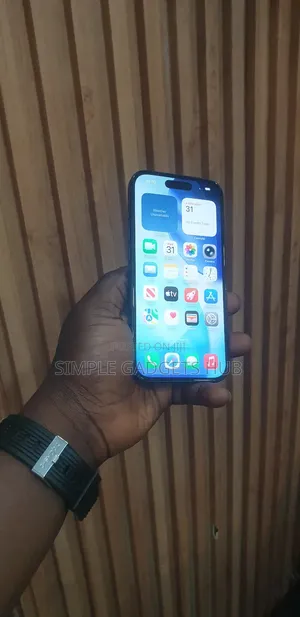 New Apple iPhone 15 128 GB Black
