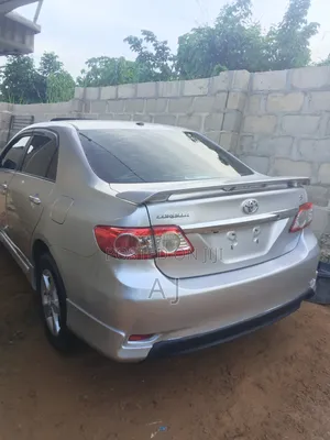 Toyota Corolla 2012 Silver