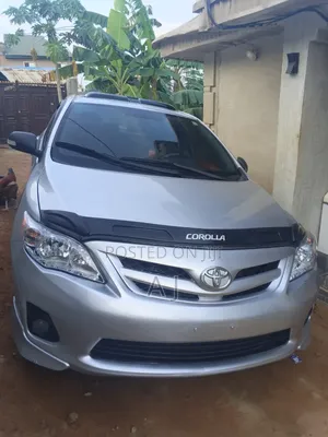 Toyota Corolla 2012 Silver