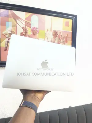 Laptop Apple MacBook Pro 2017 8GB Intel Core i5 SSD 256GB