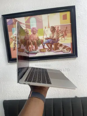 Laptop Apple MacBook Pro 2017 8GB Intel Core i5 SSD 256GB