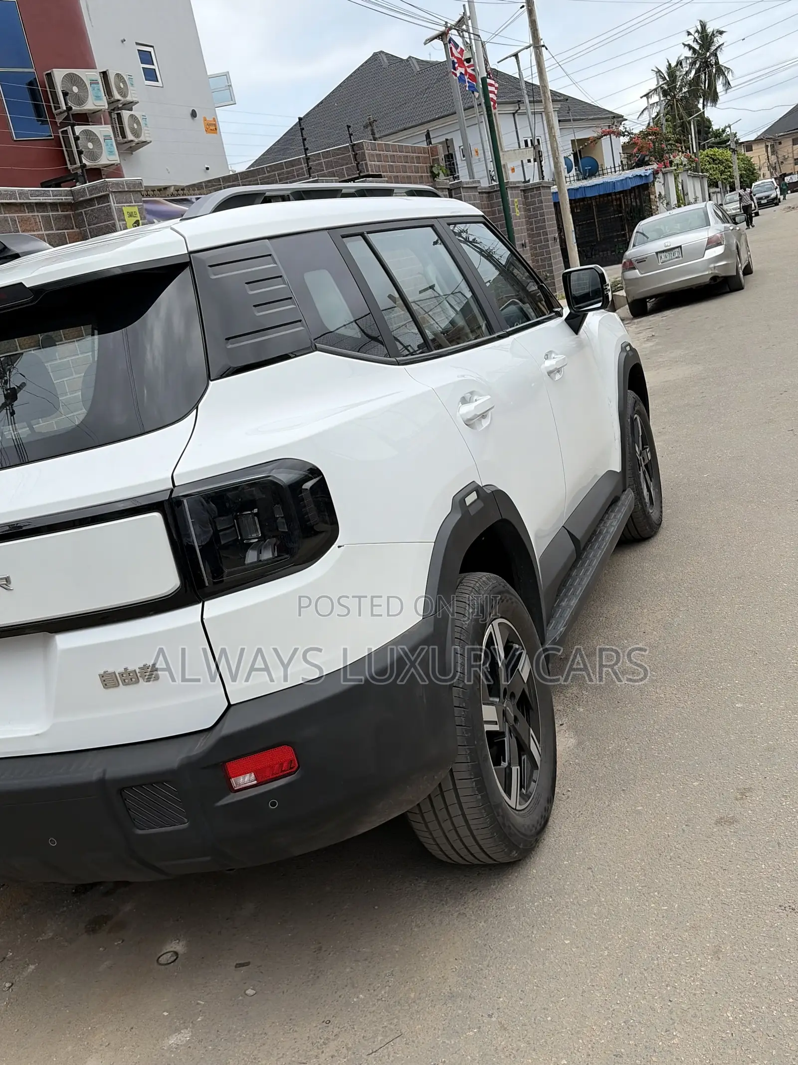 Jetour T1 2025 White
