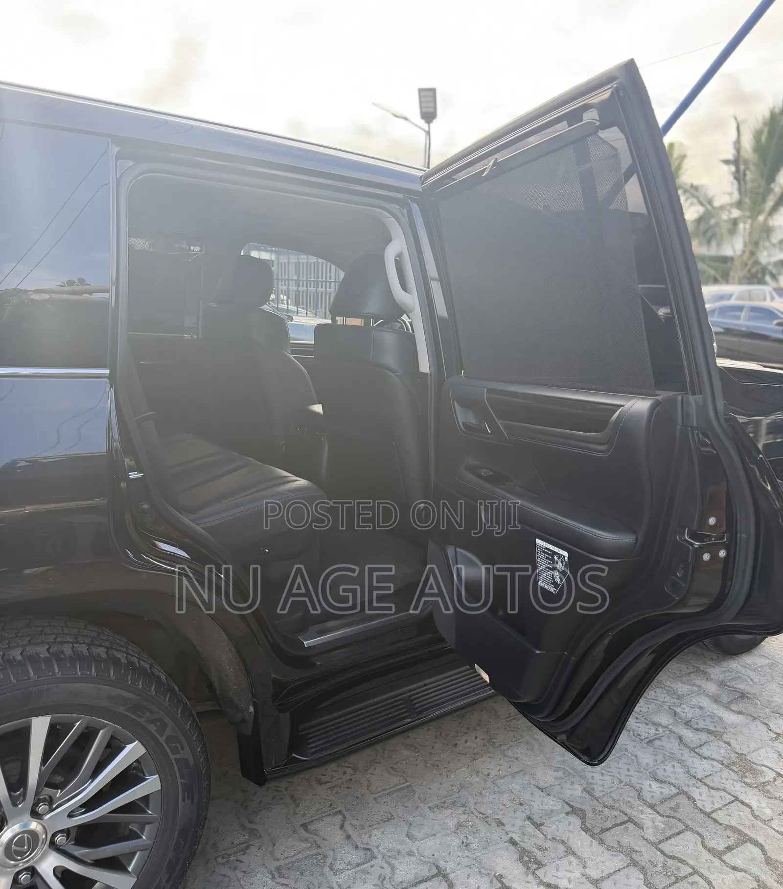 Lexus LX 570 AWD 2018 Black