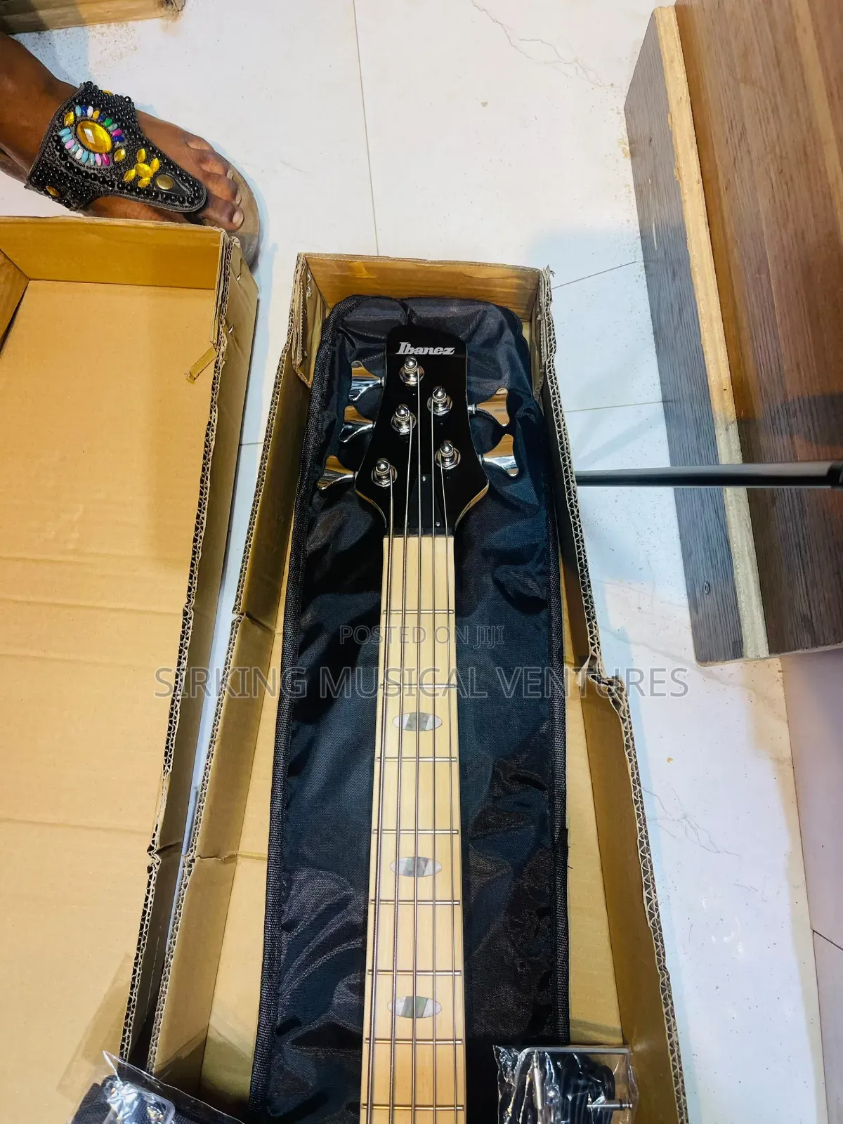 Ibanez 5 Strings Bass Guitar With Complete Accessories