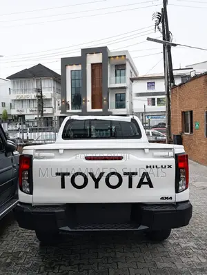 New Toyota Hilux 2026 White