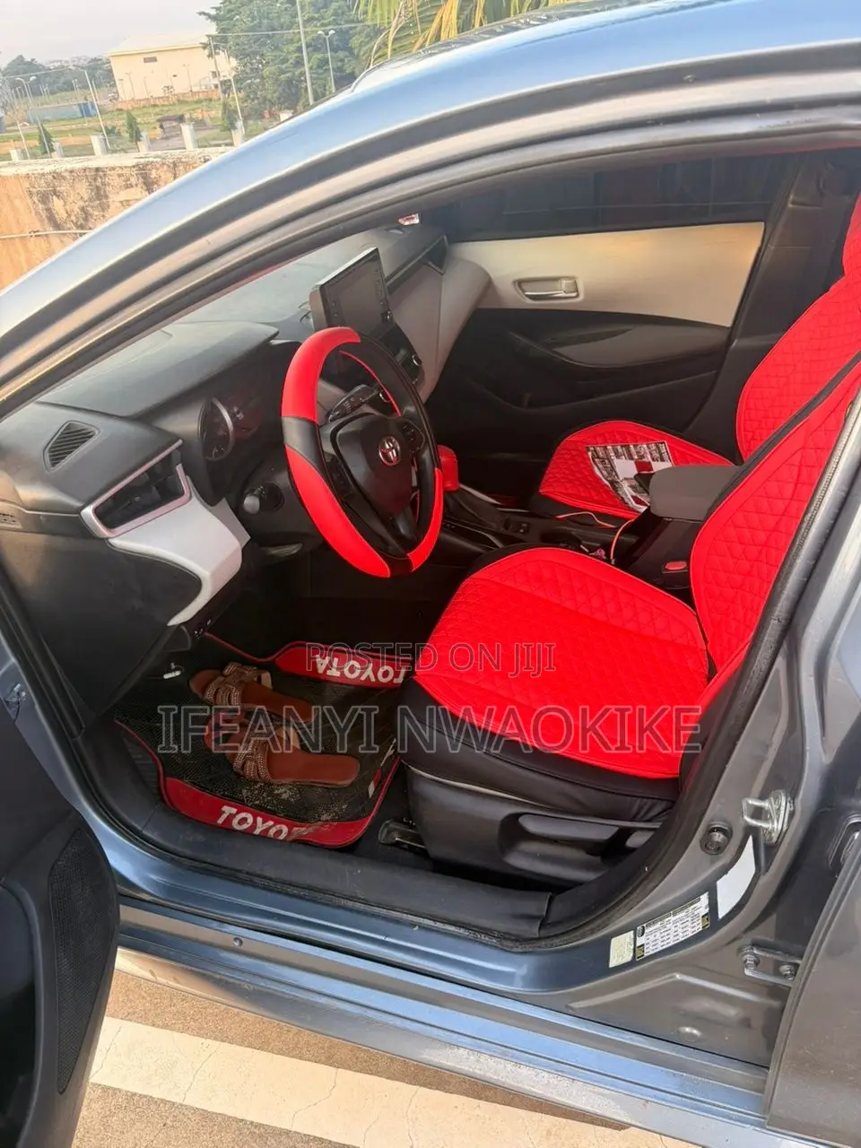 Toyota Corolla LE 2020 Gray